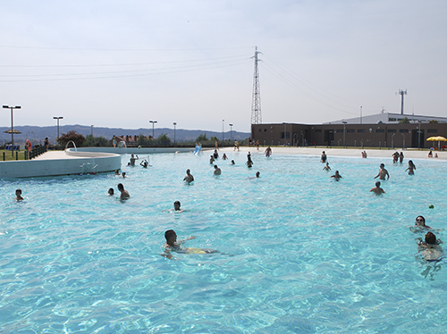 No passado dia 12 de agosto, os jovens dos 12 aos 30 anos entraram na Piscina Praia da Covilhã sem pagar