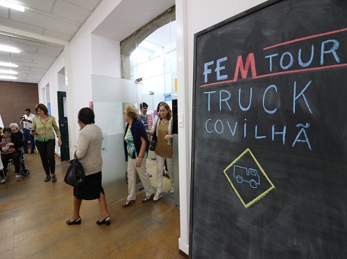 Receção dos convidados para a apresentação do FEM TOUR TRUCK. Fonte: Coolabora