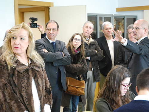 A visita começou pela Faculdade de Ciências da Saúde e foi liderada pelo presidente da faculdade, Luís Taborda Barata