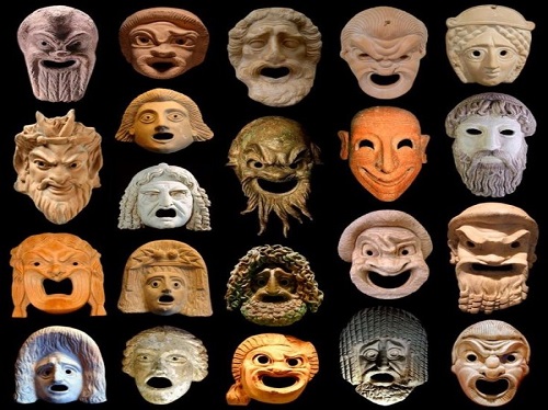 Coleção de máscaras utilizadas na comédia grega antiga