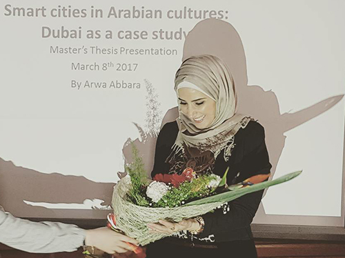 O Dubai, como exemplo de cidade inteligente, foi o tema escolhido por Arwa Abbara