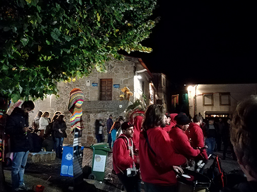 A animação de rua estava presente em todos os cantos.