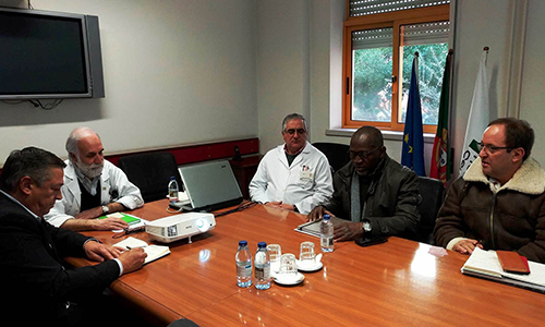 Comitiva da instituição angolana esteve reunida com Conselho de Administração do CHCB