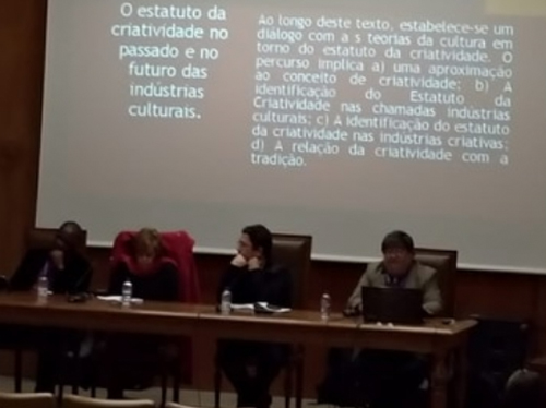 O painel do congresso apresenta a temática aos estudantes