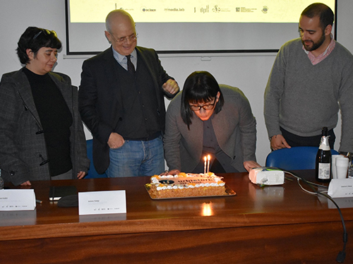 Catarina Moura, primeira chefe de redação do Urbi et Orbi, apagou as velas