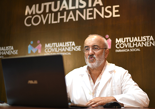 João Carlos Lima foi o médico responsável pela video consulta inaugural