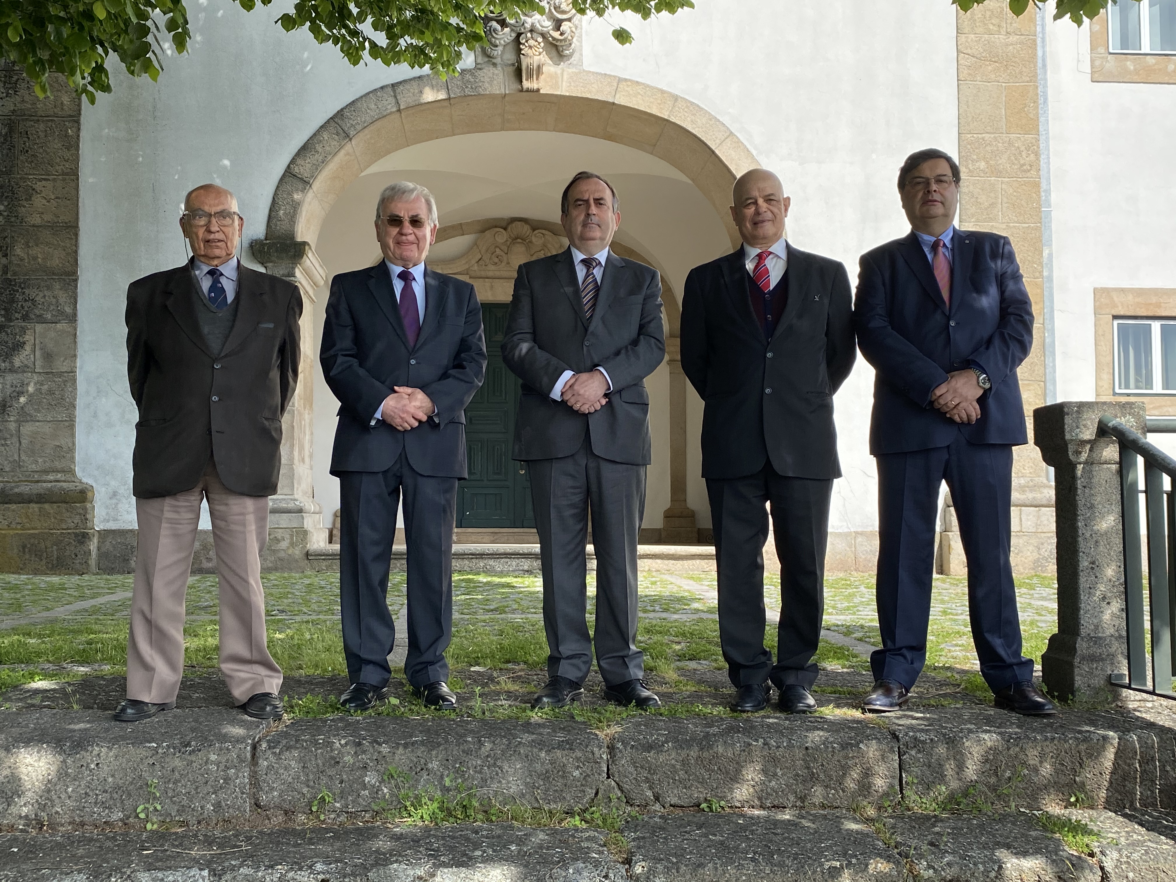 Dia foi dedicado à instituição e reuniu todos os Reitores da sua história. Da esquerda para a direita: Cândido Passos Morgado, Manuel Santos Silva, João Queiroz, António Fidalgo e Mário Raposo (Reitor eleito)