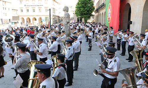 Bandas encheram o centro da Covilhã